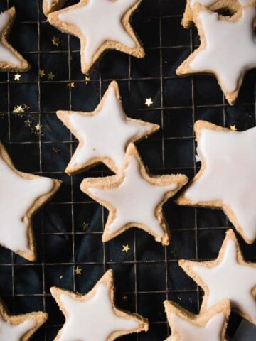 keto cinnamon stars - sugar free christmas cookies with sugar free icing