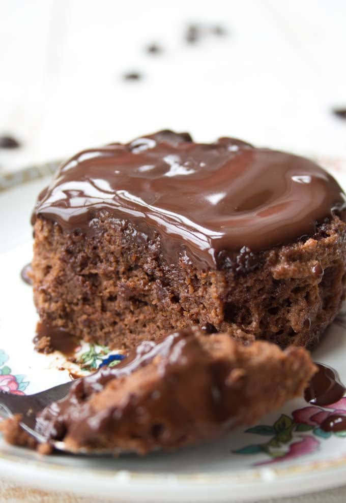 A moist and chocolatey keto mug cake made with coconut flour. Enjoy this cake straight out of the mug or transfer onto a plate and smother it with chocolate sauce! Sugar free, low carb, gluten free. 