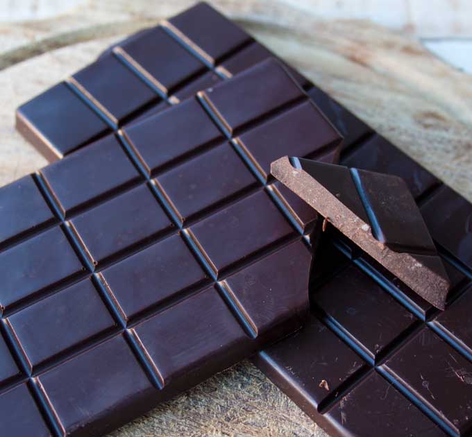 2 low carb chocolate bars