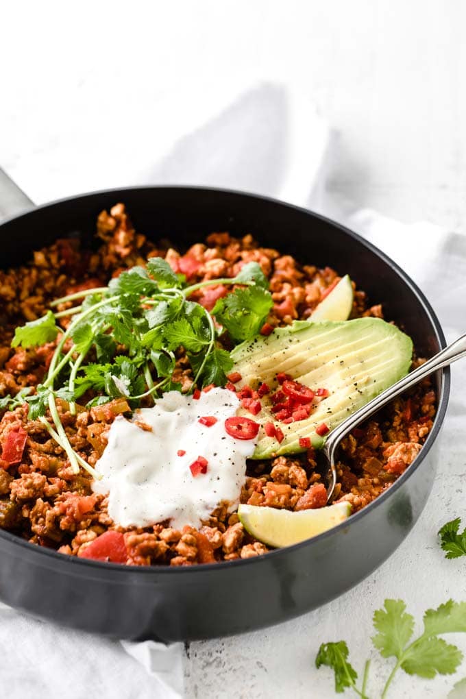 Easy Low Carb Turkey Chili Recipe 2023 - AtOnce