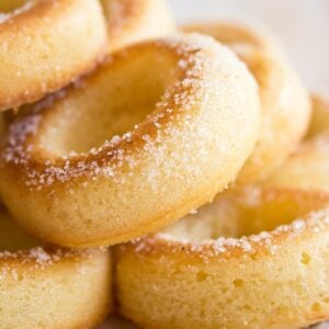 low carb keto donuts with sugar free sweetener coating