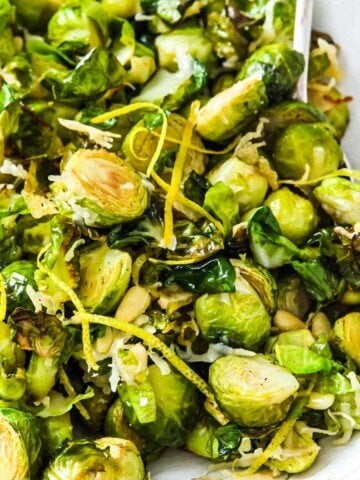 roasted brussels sprouts in a bowl