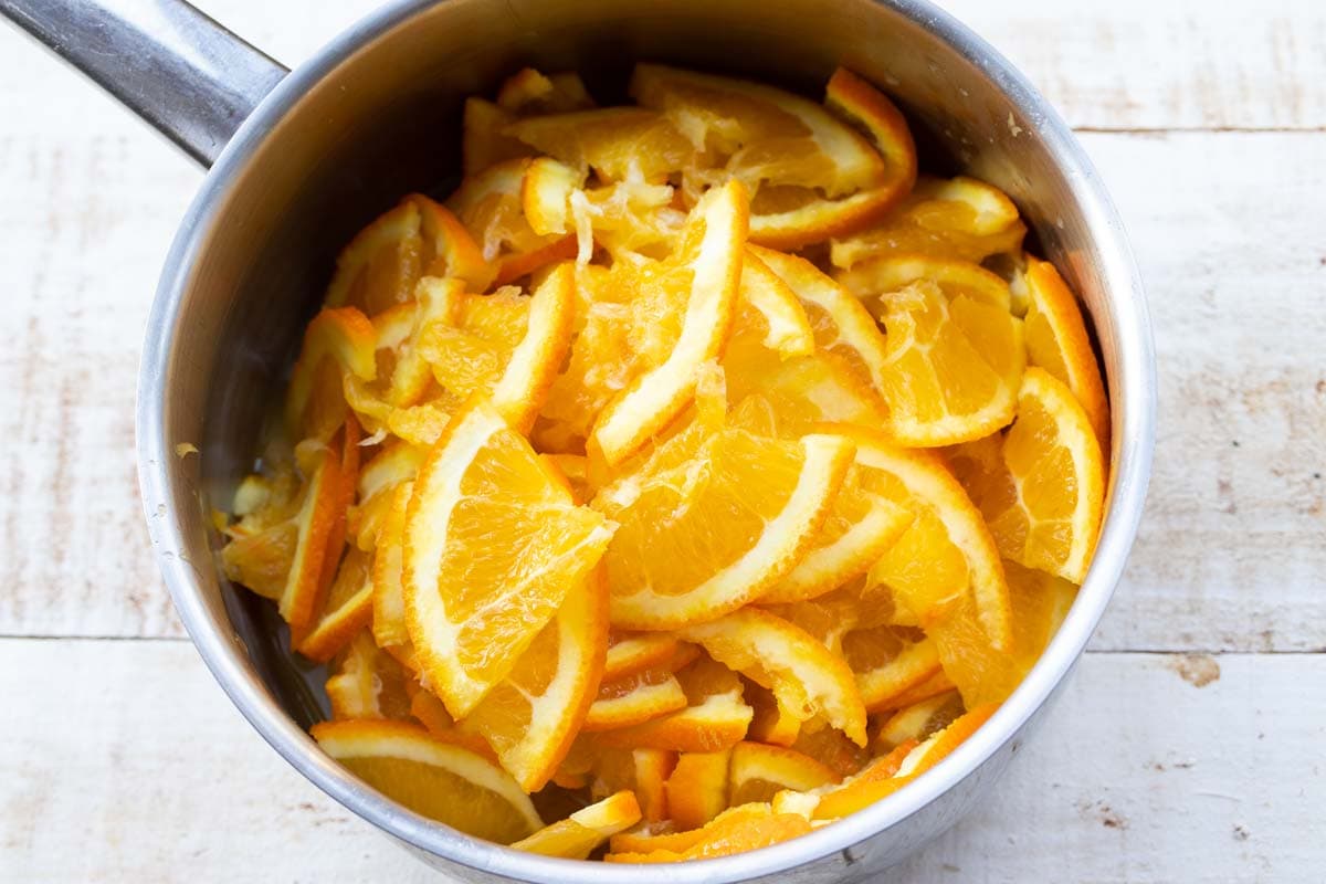 orange slices in a saucepan