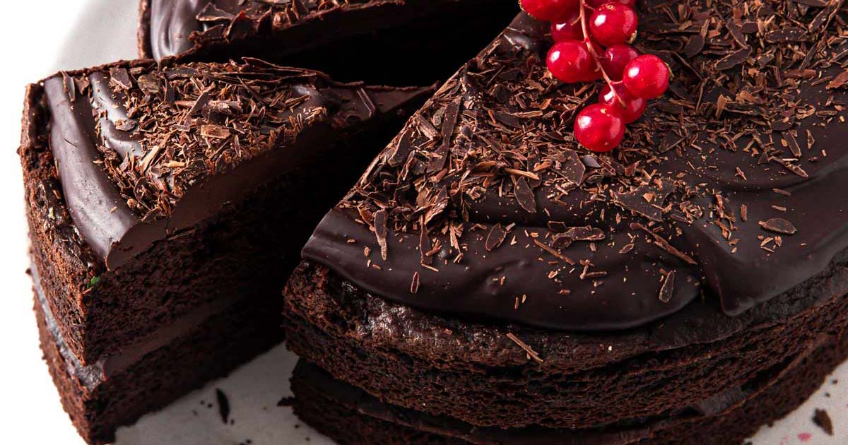 chocolate birthday cakes for men