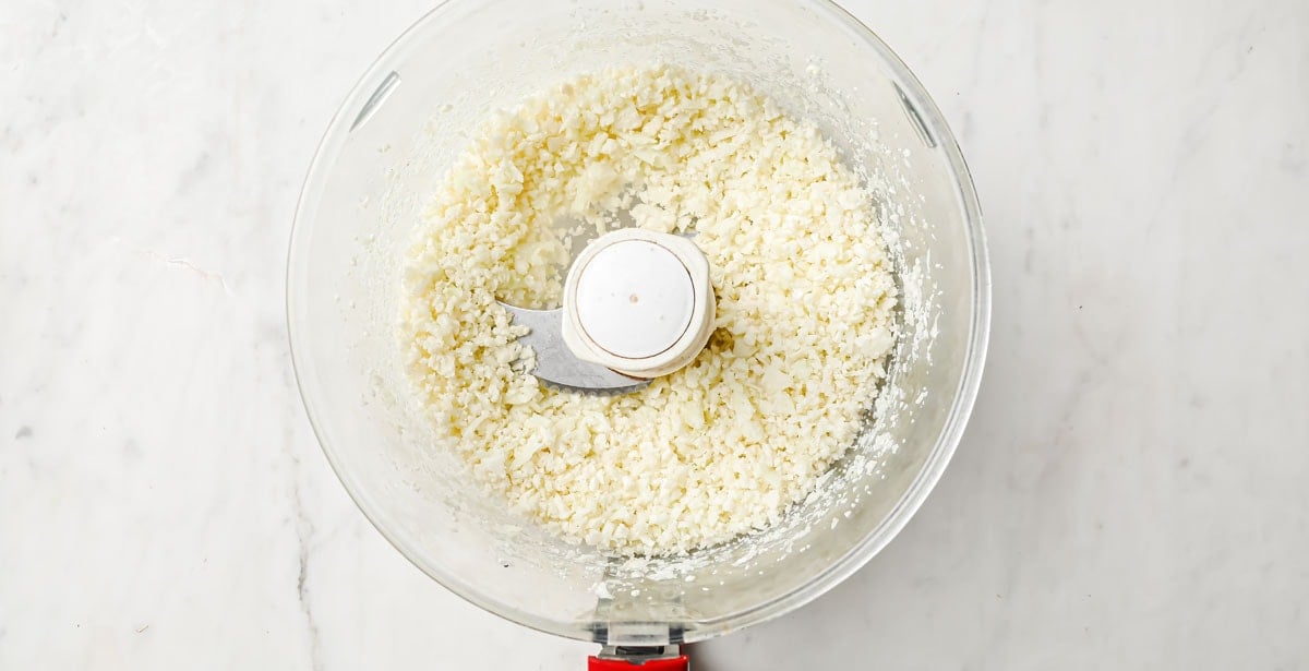 riced cauliflower in a blender