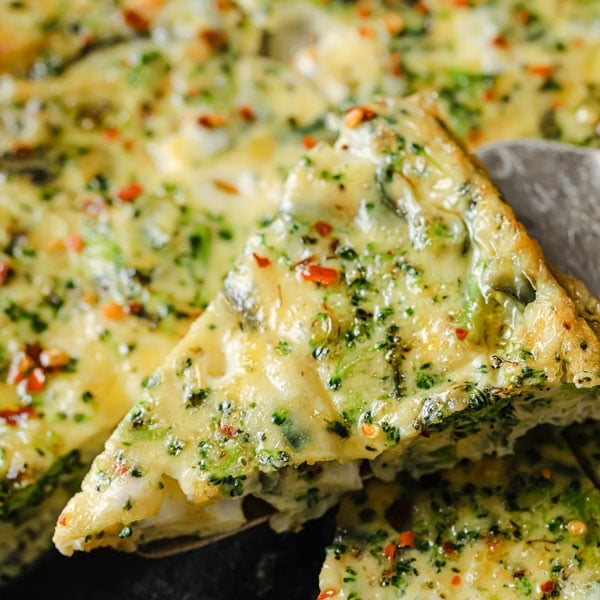 broccoli feta frittata slice