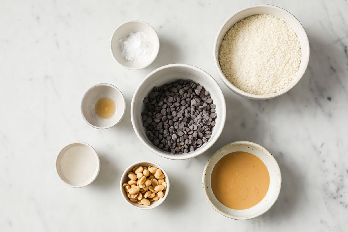 Ingredients to make this recipe measured into bowls.