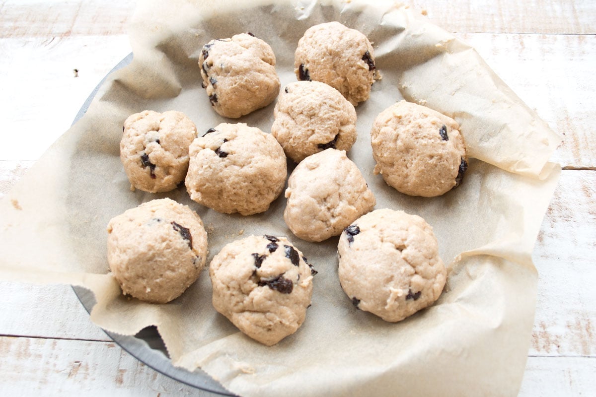 Dough balls in a baking tray.