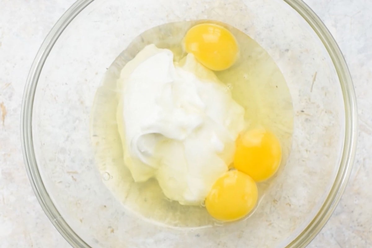 Quark and eggs in a mixing bowl.