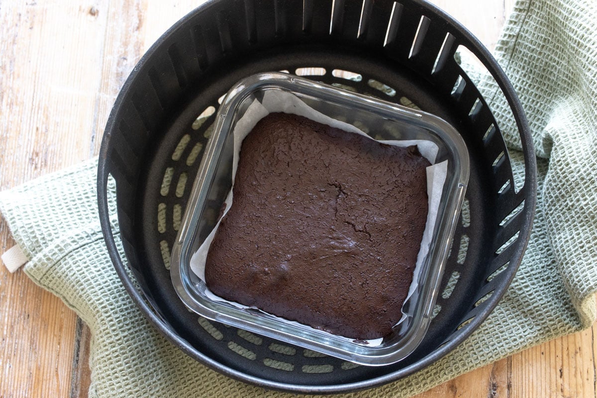 Baked brownies in the air fryer basket.